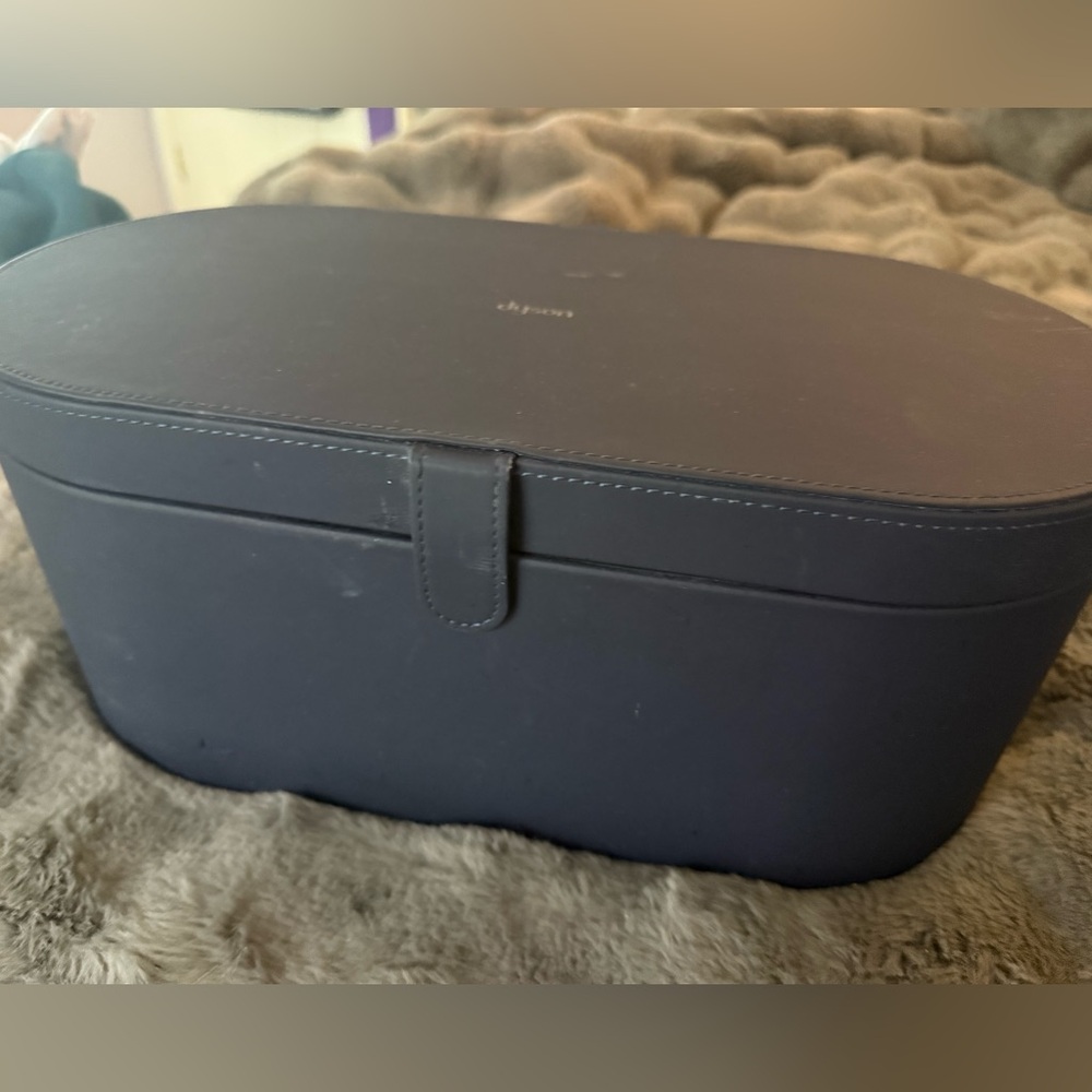 Dyson Airwrap in Prussian Blue – Like New, Rare Color! - Picture 3 of 7